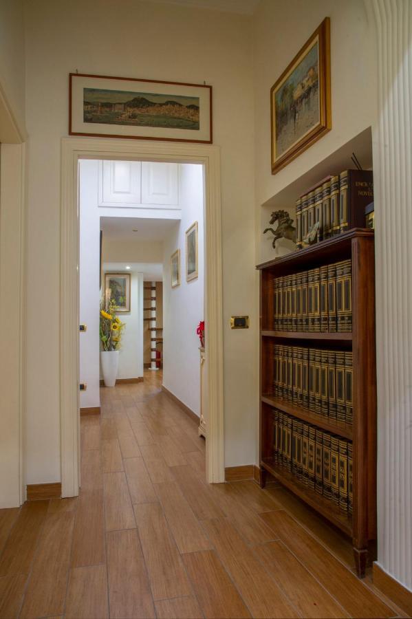 B&B Residenza Via Dei Mille Наполи Екстериор снимка