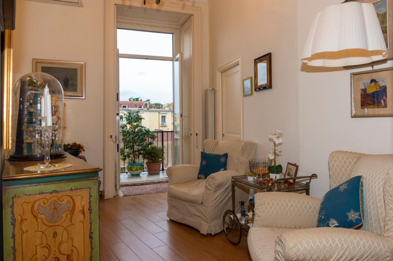 B&B Residenza Via Dei Mille Наполи Екстериор снимка