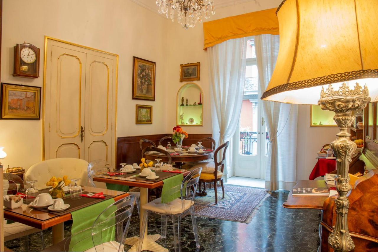 B&B Residenza Via Dei Mille Наполи Екстериор снимка