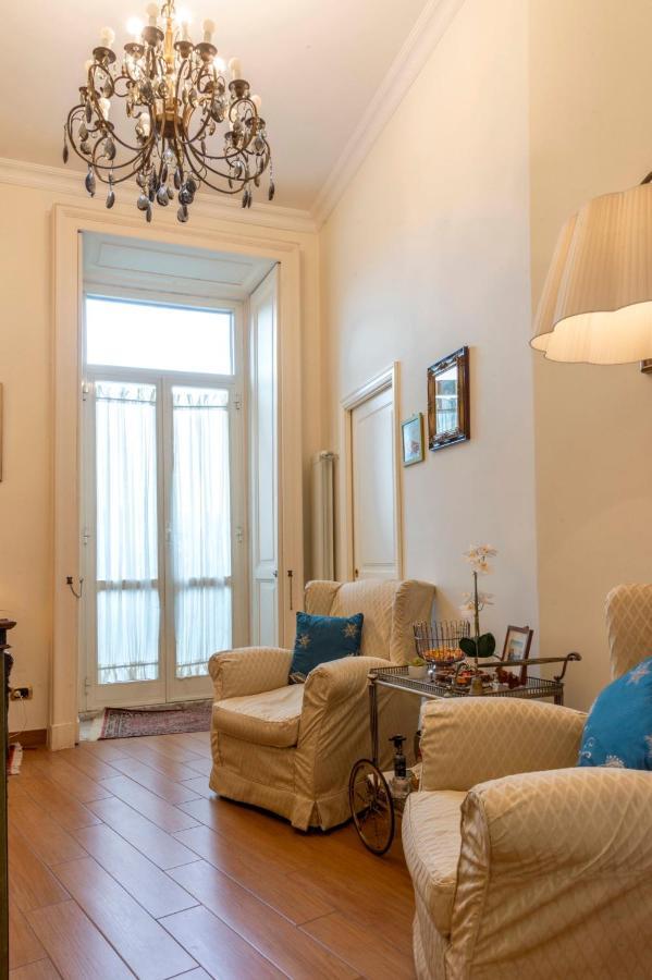 B&B Residenza Via Dei Mille Наполи Екстериор снимка