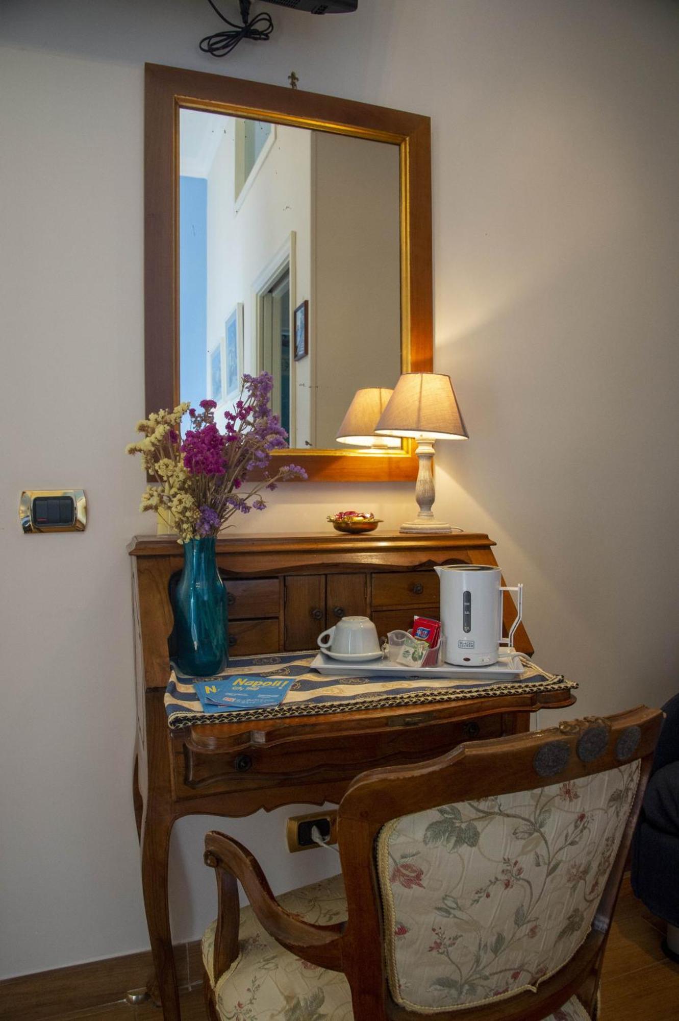 B&B Residenza Via Dei Mille Наполи Екстериор снимка