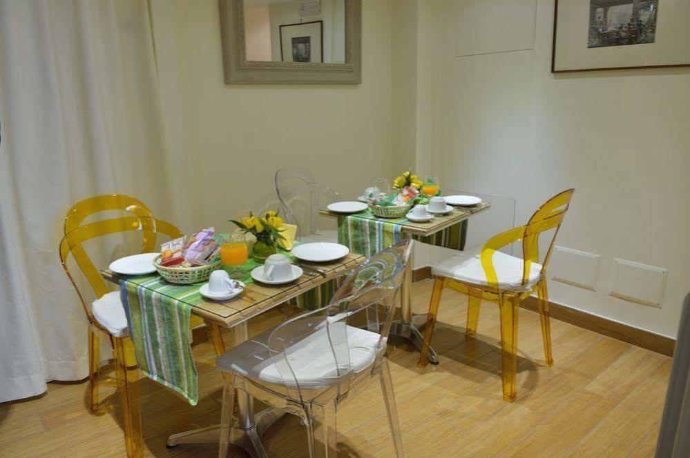 B&B Residenza Via Dei Mille Наполи Екстериор снимка
